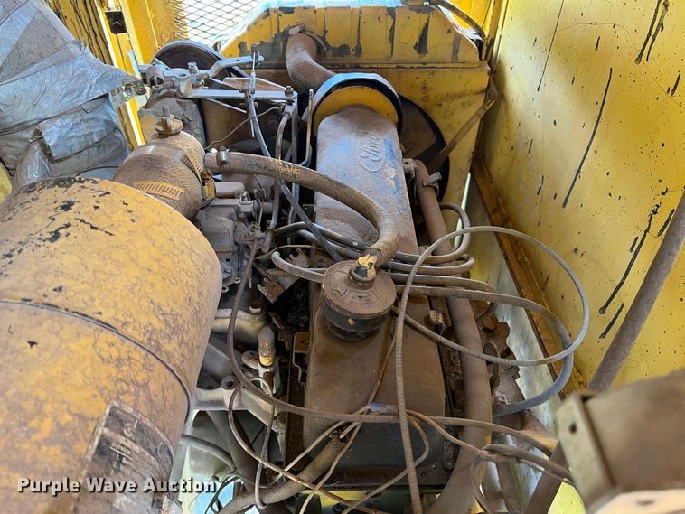 image for item LB9344 1983 Cleaver Brooks 2-B  melter applicator