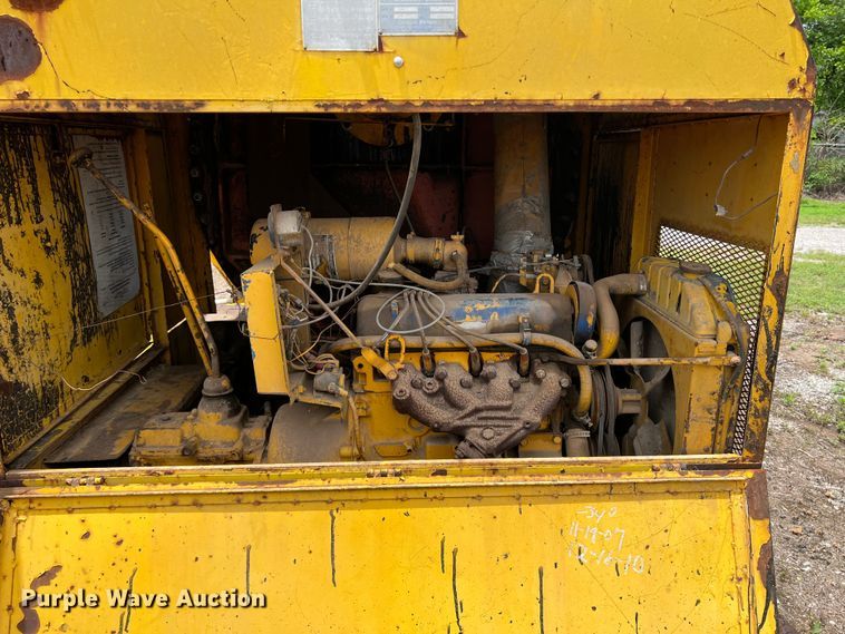 image for item LB9344 1983 Cleaver Brooks 2-B  melter applicator