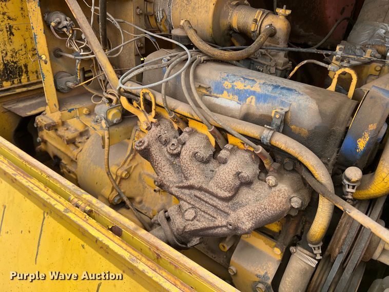 image for item LB9344 1983 Cleaver Brooks 2-B  melter applicator