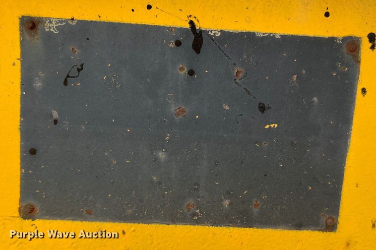 image for item LB9344 1983 Cleaver Brooks 2-B  melter applicator