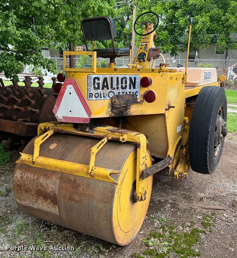 image for item LB9345 Galion  double drum roller