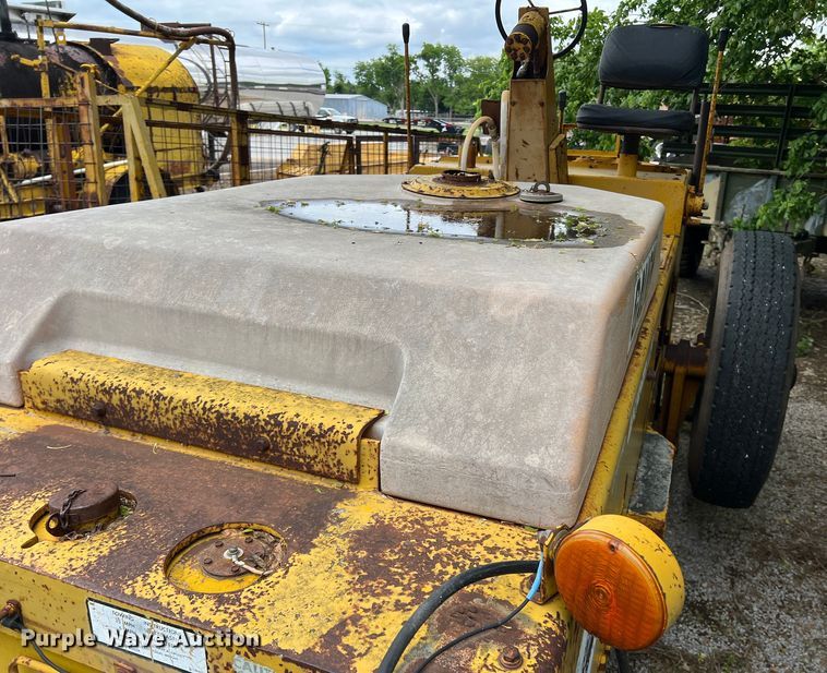 image for item LB9345 Galion  double drum roller