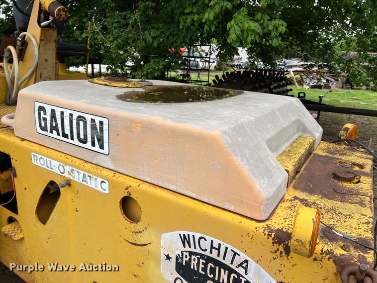 image for item LB9345 Galion  double drum roller