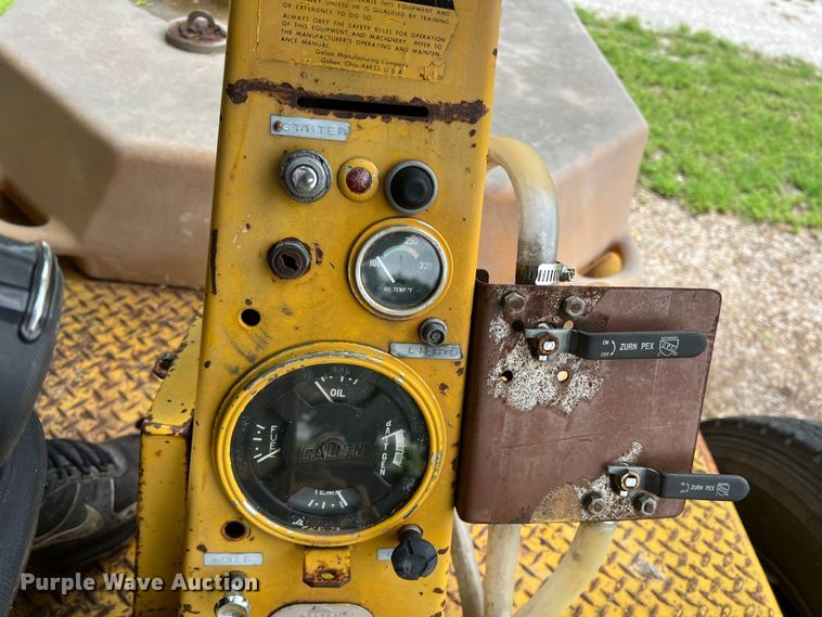 image for item LB9345 Galion  double drum roller