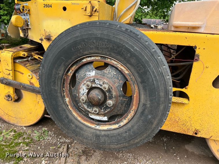 image for item LB9345 Galion  double drum roller