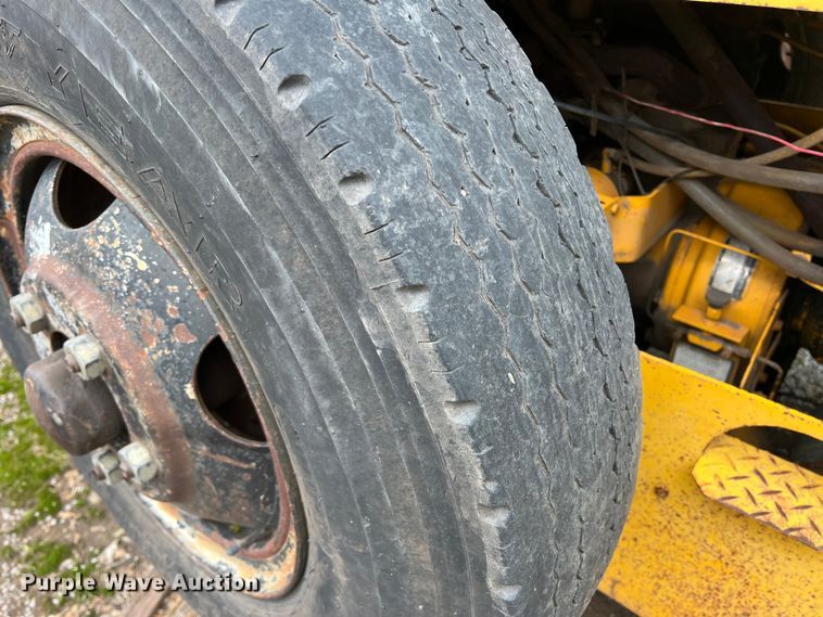 image for item LB9345 Galion  double drum roller