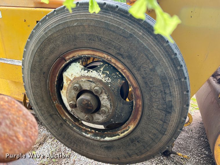 image for item LB9345 Galion  double drum roller