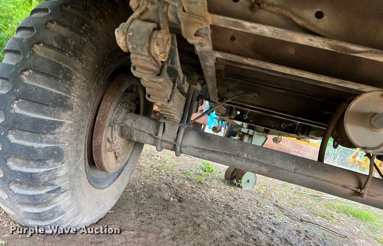 image for item LB9346 Johnson M105A2  utility trailer