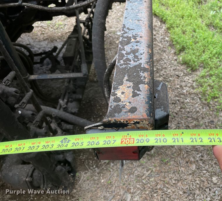 image for item LB9350 1987 Ford C800  oil distributor truck