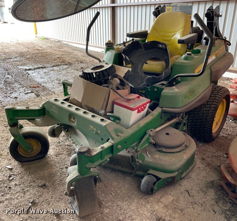 image for item LB9351 2010 John Deere 7 IRON II  ZTR lawn mower