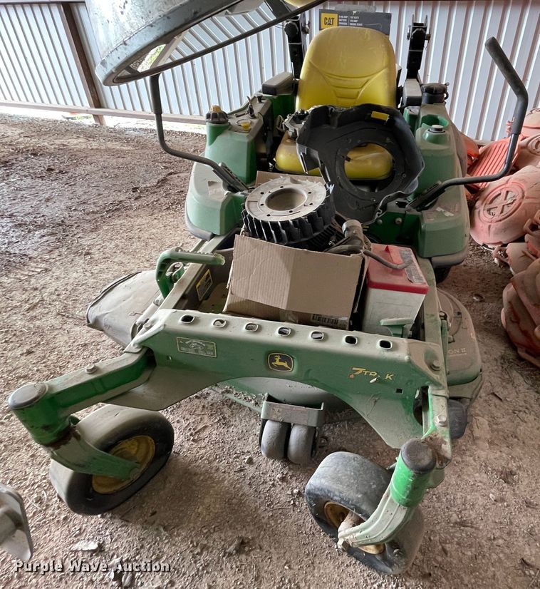 image for item LB9351 2010 John Deere 7 IRON II  ZTR lawn mower