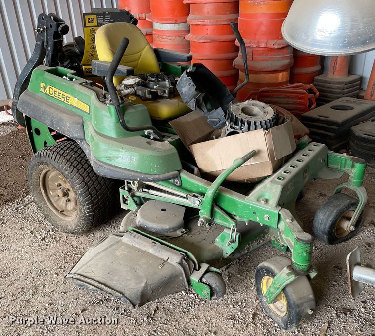 image for item LB9351 2010 John Deere 7 IRON II  ZTR lawn mower