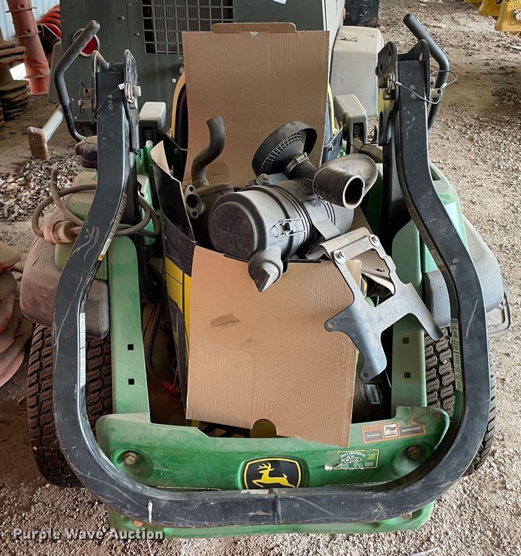 image for item LB9351 2010 John Deere 7 IRON II  ZTR lawn mower