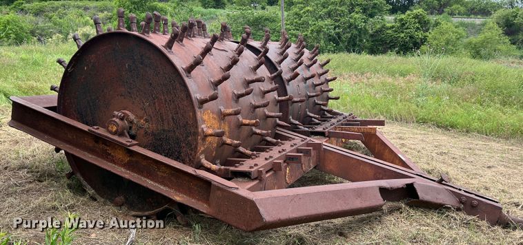 image for item LB9352 W.E. Grace  double drum roller