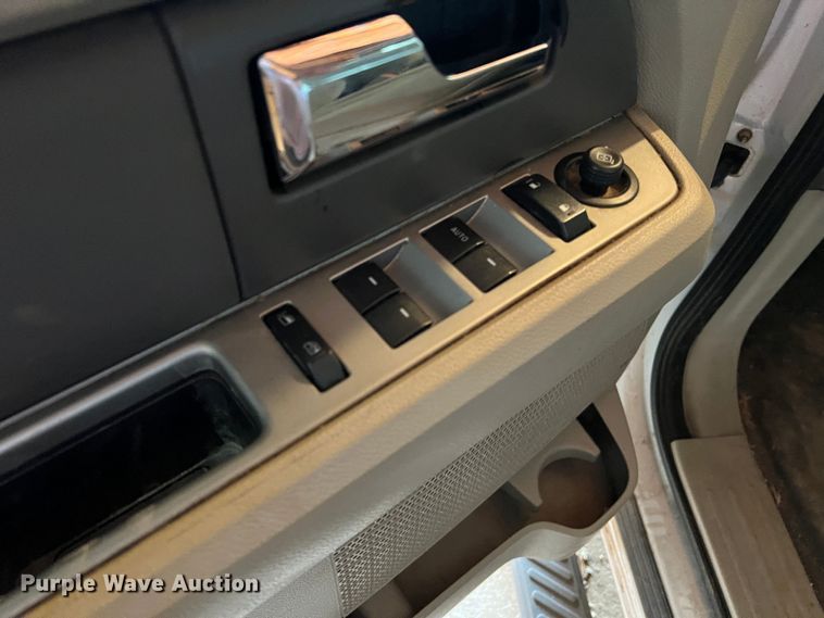 image for item LB9354 2008 Ford Expedition  SUV