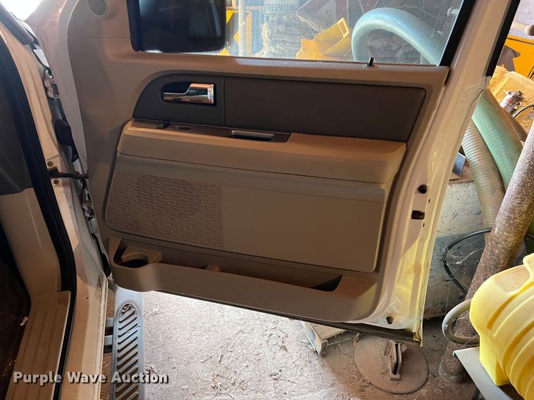 image for item LB9354 2008 Ford Expedition  SUV