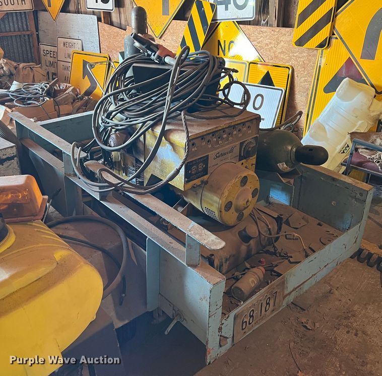 image for item LB9357 Sureweld 6CCK-331E/1F  welder/generator