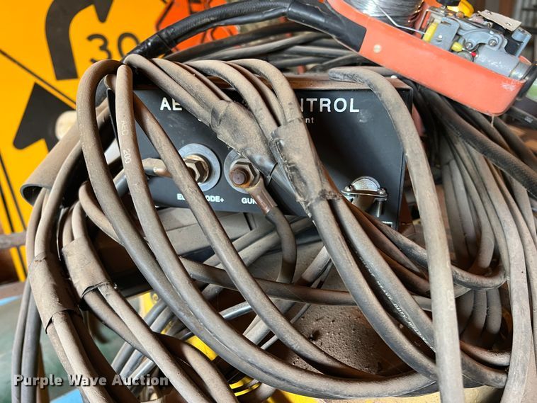 image for item LB9357 Sureweld 6CCK-331E/1F  welder/generator