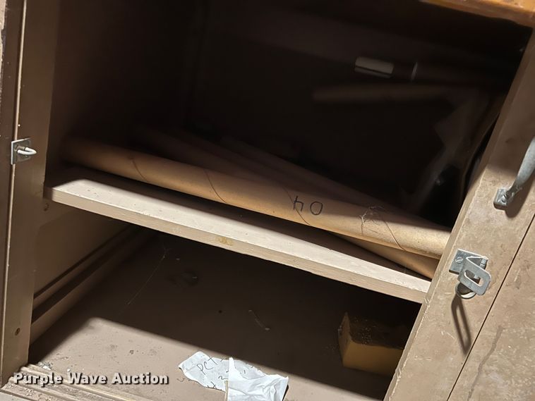 image for item LB9360 (3) work benches