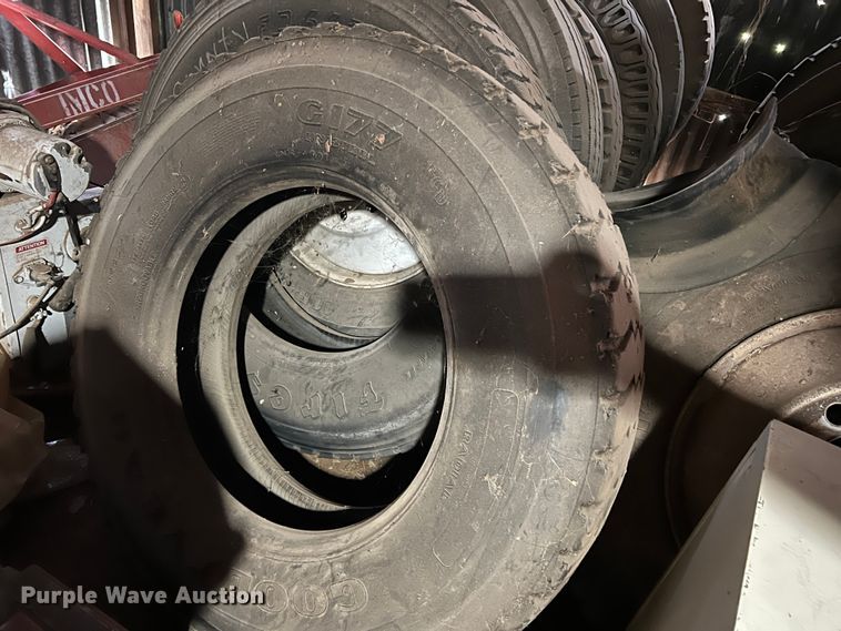 image for item LB9361 Approximately 27 tires and wheels