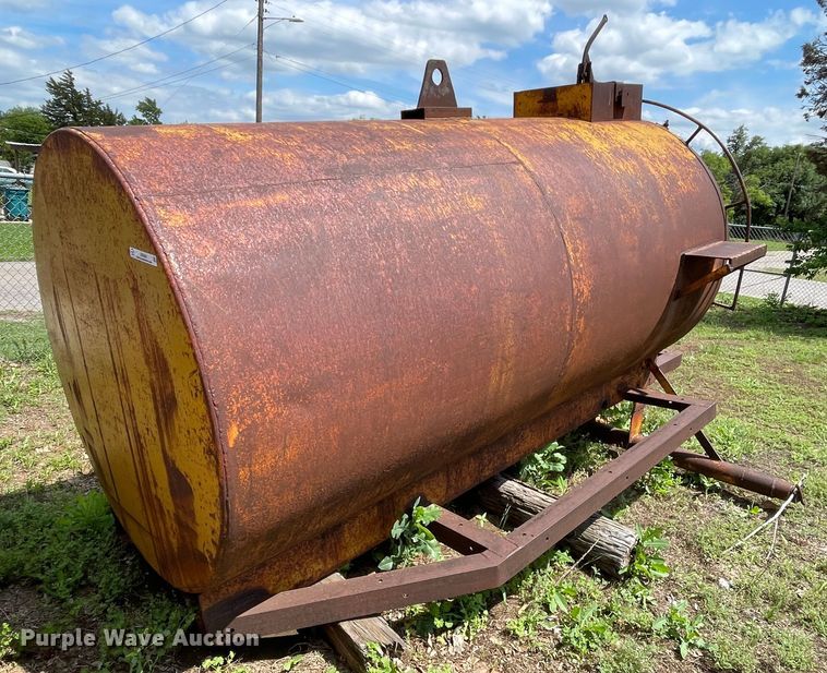 image for item LB9364 Steel water tank