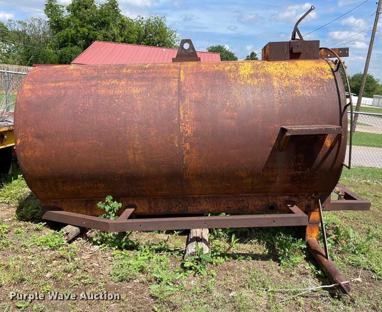 image for item LB9364 Steel water tank