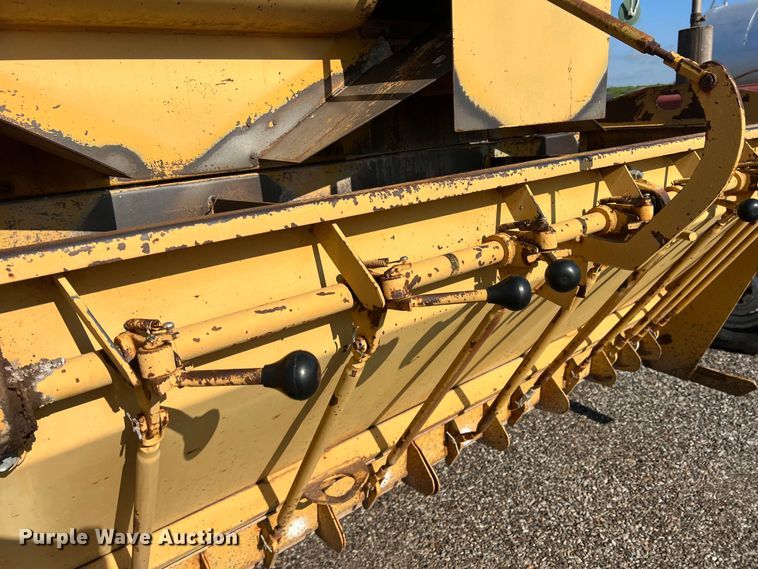 image for item LB9376 WHS 116  chip spreader