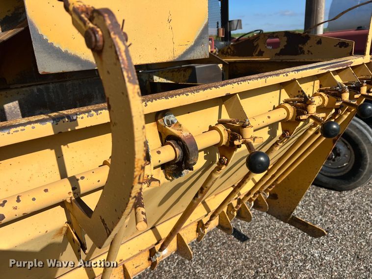 image for item LB9376 WHS 116  chip spreader