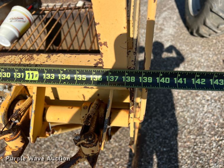 image for item LB9376 WHS 116  chip spreader