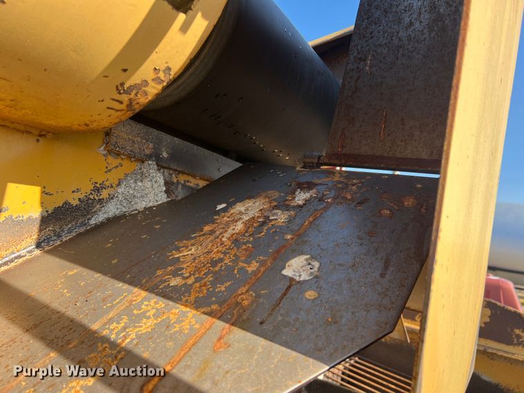 image for item LB9376 WHS 116  chip spreader