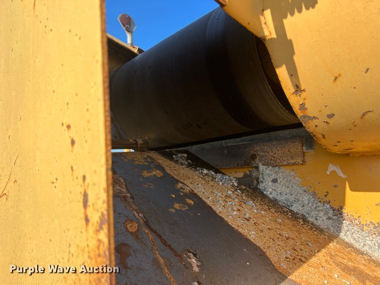 image for item LB9376 WHS 116  chip spreader