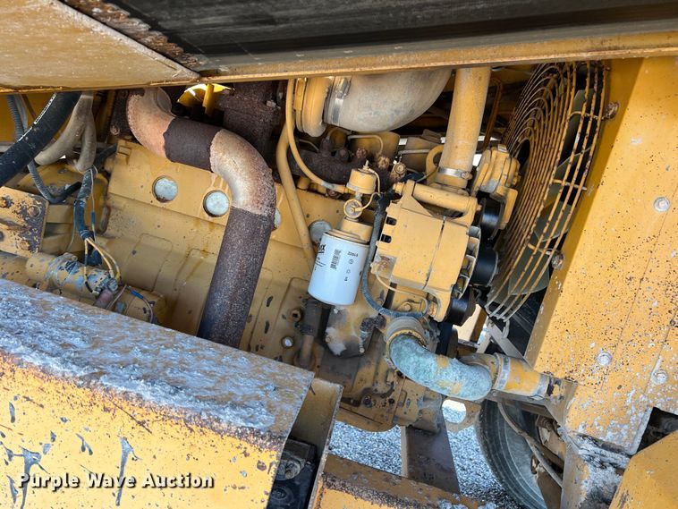 image for item LB9376 WHS 116  chip spreader