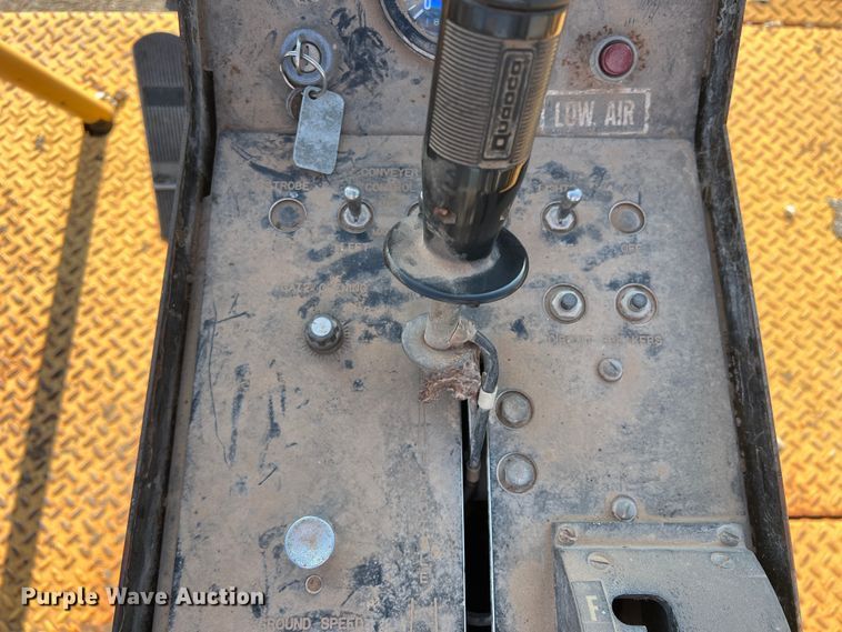 image for item LB9376 WHS 116  chip spreader