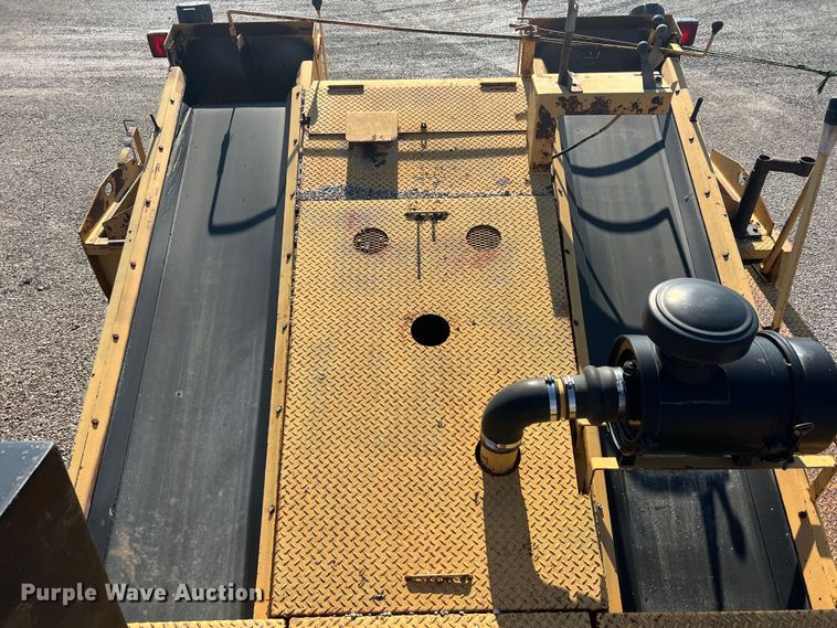 image for item LB9376 WHS 116  chip spreader