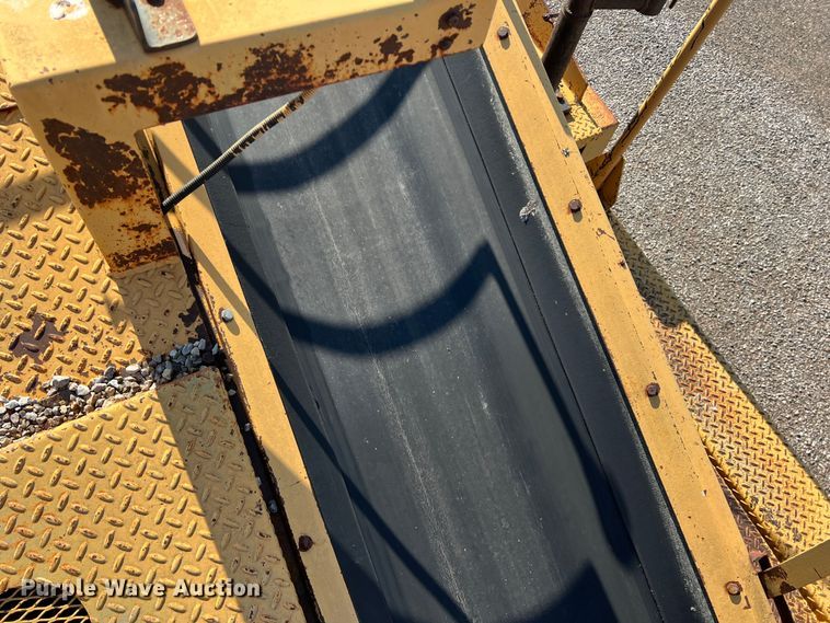 image for item LB9376 WHS 116  chip spreader