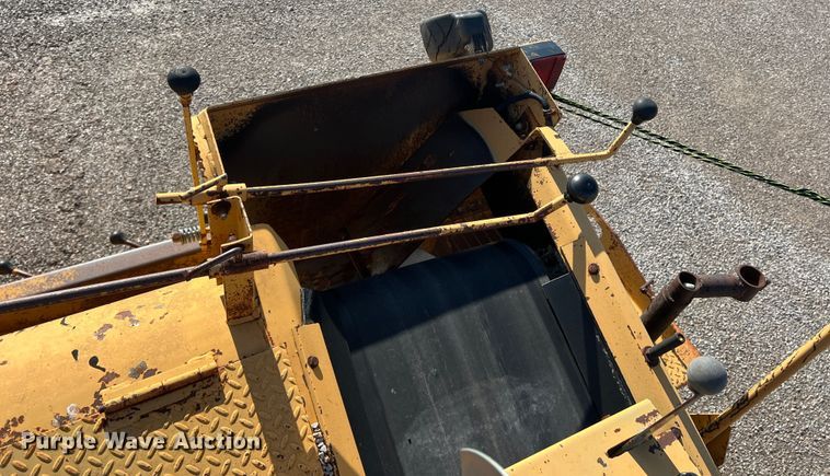 image for item LB9376 WHS 116  chip spreader