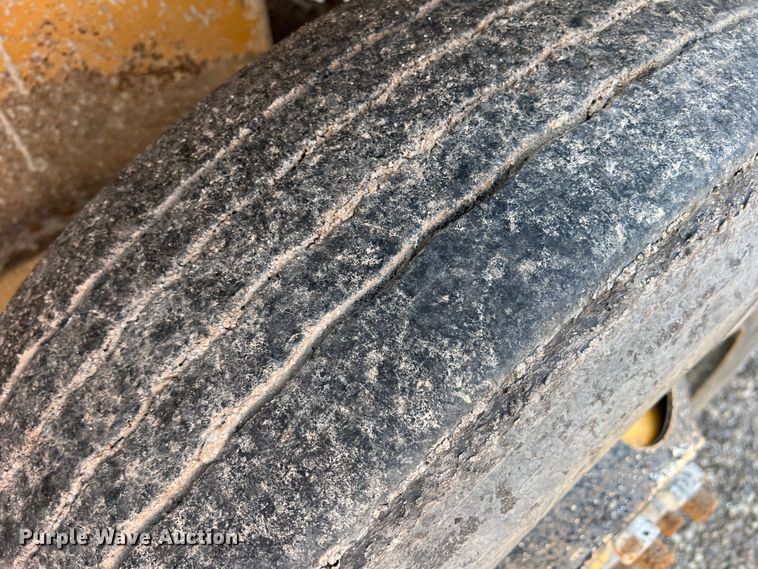 image for item LB9376 WHS 116  chip spreader