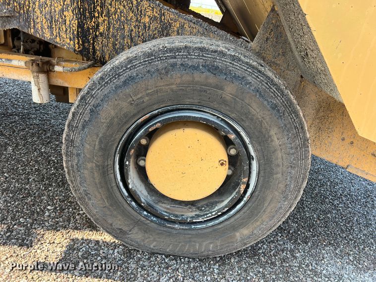 image for item LB9376 WHS 116  chip spreader