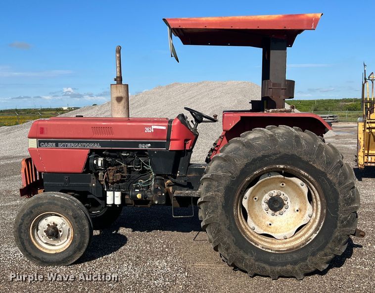 image for item LB9377 1993 Case IH 895  tractor