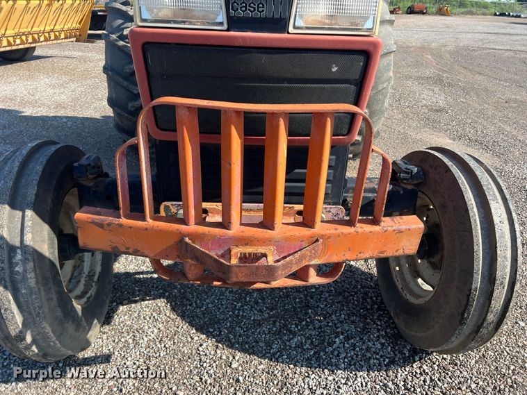 image for item LB9377 1993 Case IH 895  tractor