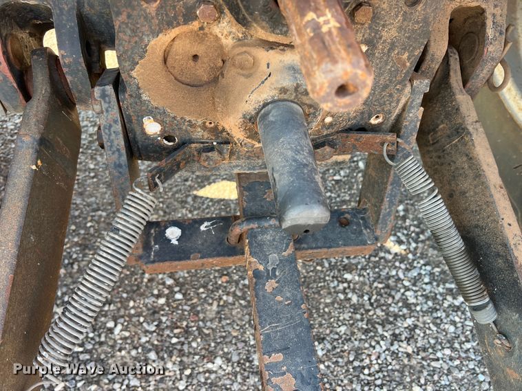 image for item LB9377 1993 Case IH 895  tractor