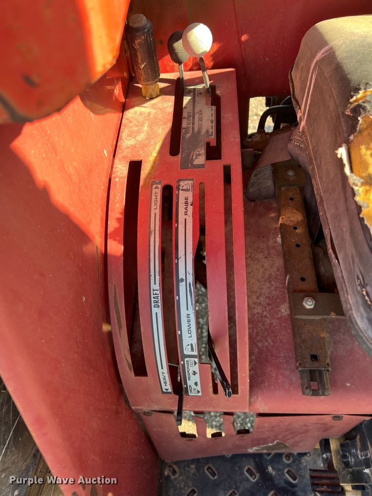 image for item LB9377 1993 Case IH 895  tractor