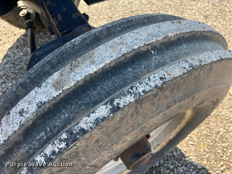 image for item LB9377 1993 Case IH 895  tractor