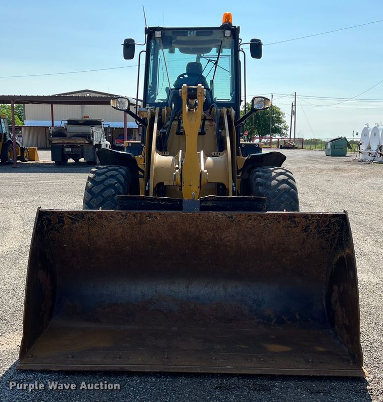 image for item LB9378 2016 Caterpillar 918M  wheel loader