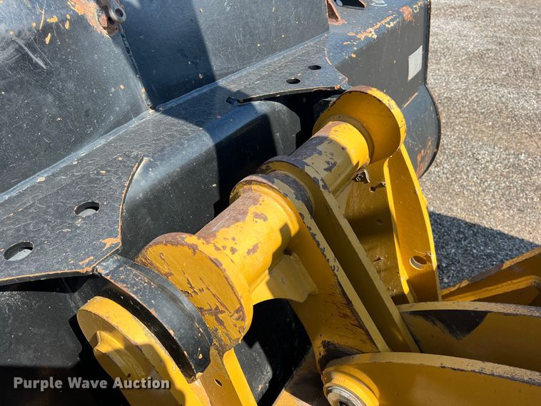 image for item LB9378 2016 Caterpillar 918M  wheel loader