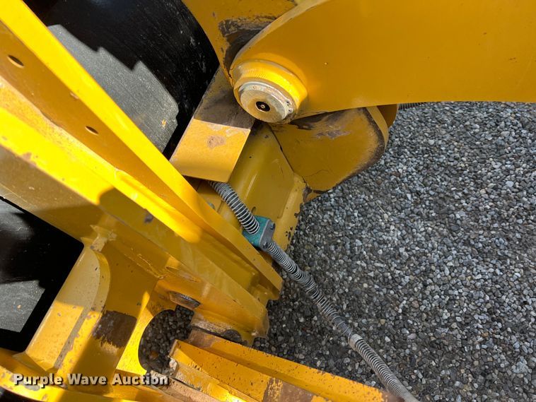 image for item LB9378 2016 Caterpillar 918M  wheel loader