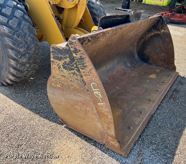 image for item LB9378 2016 Caterpillar 918M  wheel loader