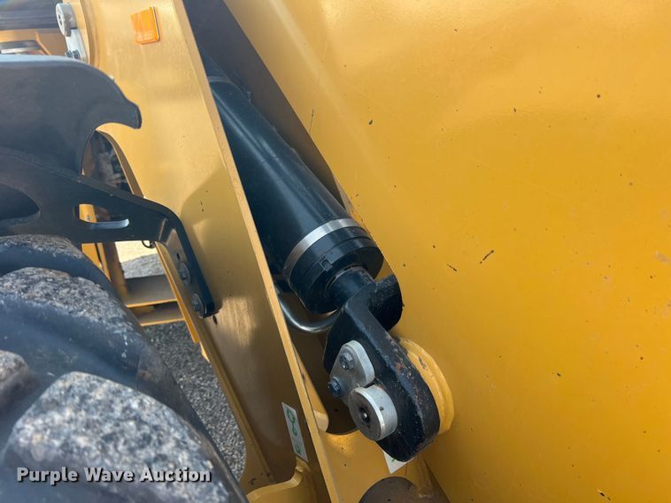 image for item LB9378 2016 Caterpillar 918M  wheel loader