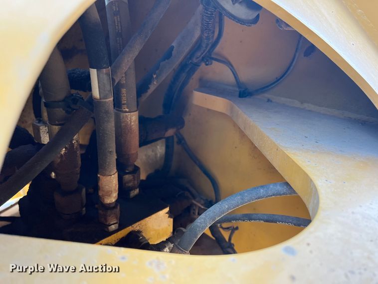 image for item LB9378 2016 Caterpillar 918M  wheel loader