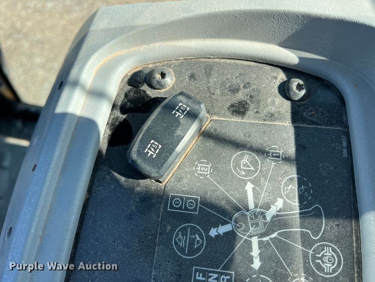 image for item LB9378 2016 Caterpillar 918M  wheel loader